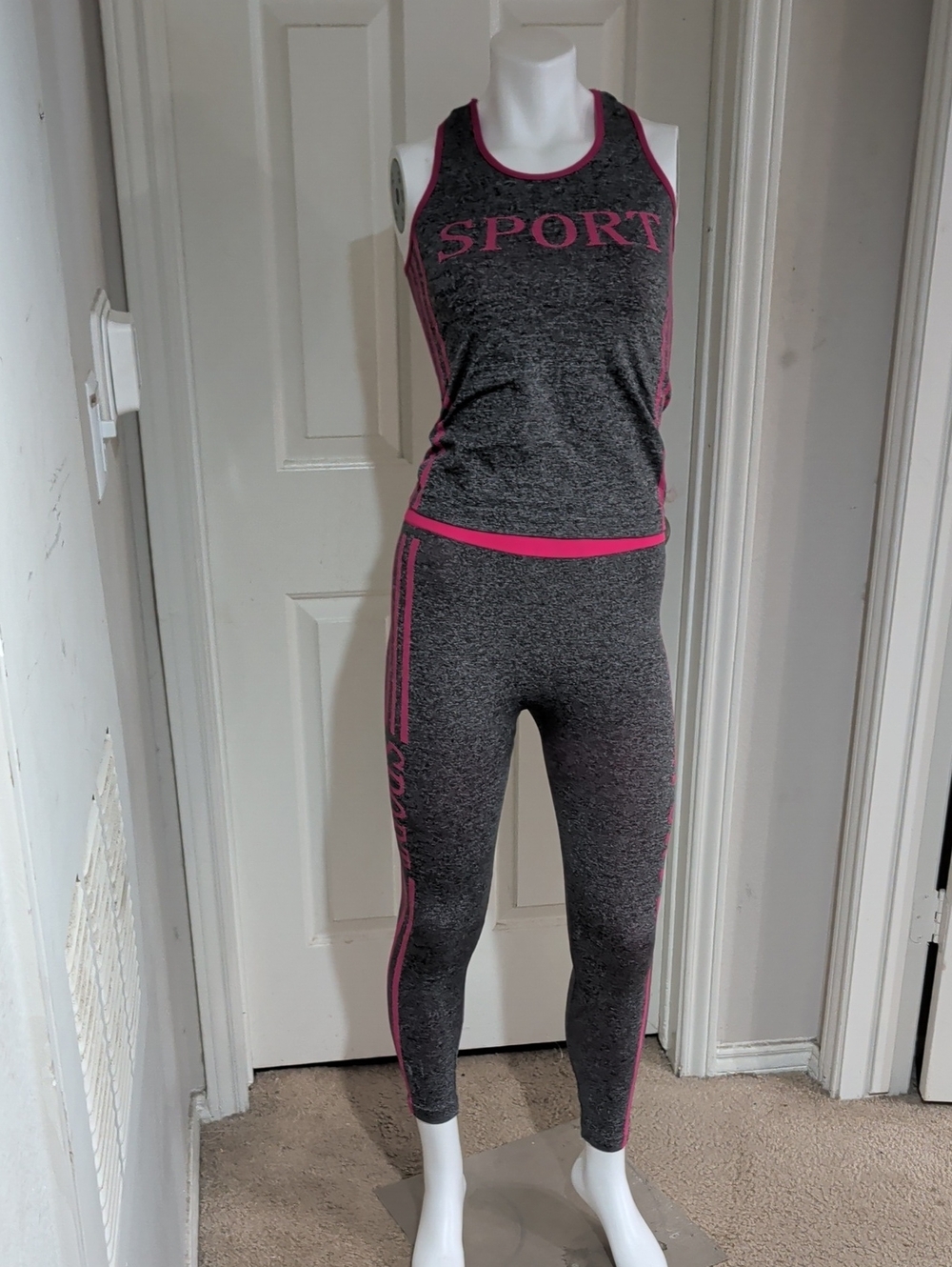 Classic Gray & Pink Sport Active Tank and Leggings Set O/S